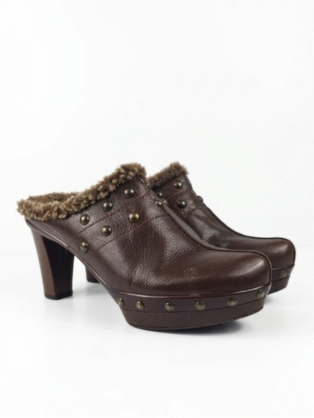 Stuart Weitzman Circuit Cola Sport Brown Leather Studded Women's Clogs Size 7